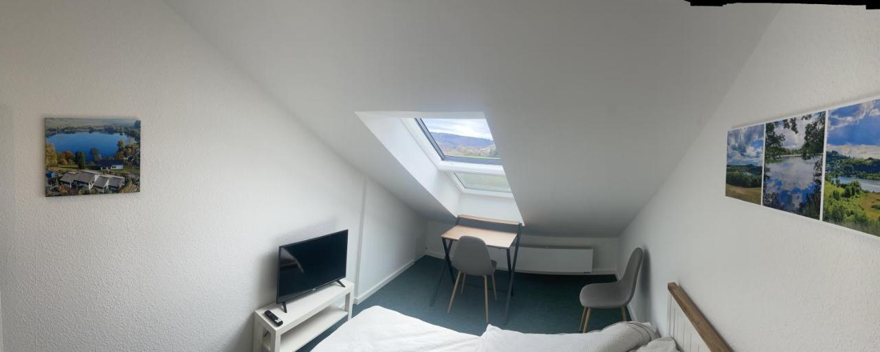 ダウンTraumhaus Am Wald 2アパートメント エクステリア 写真