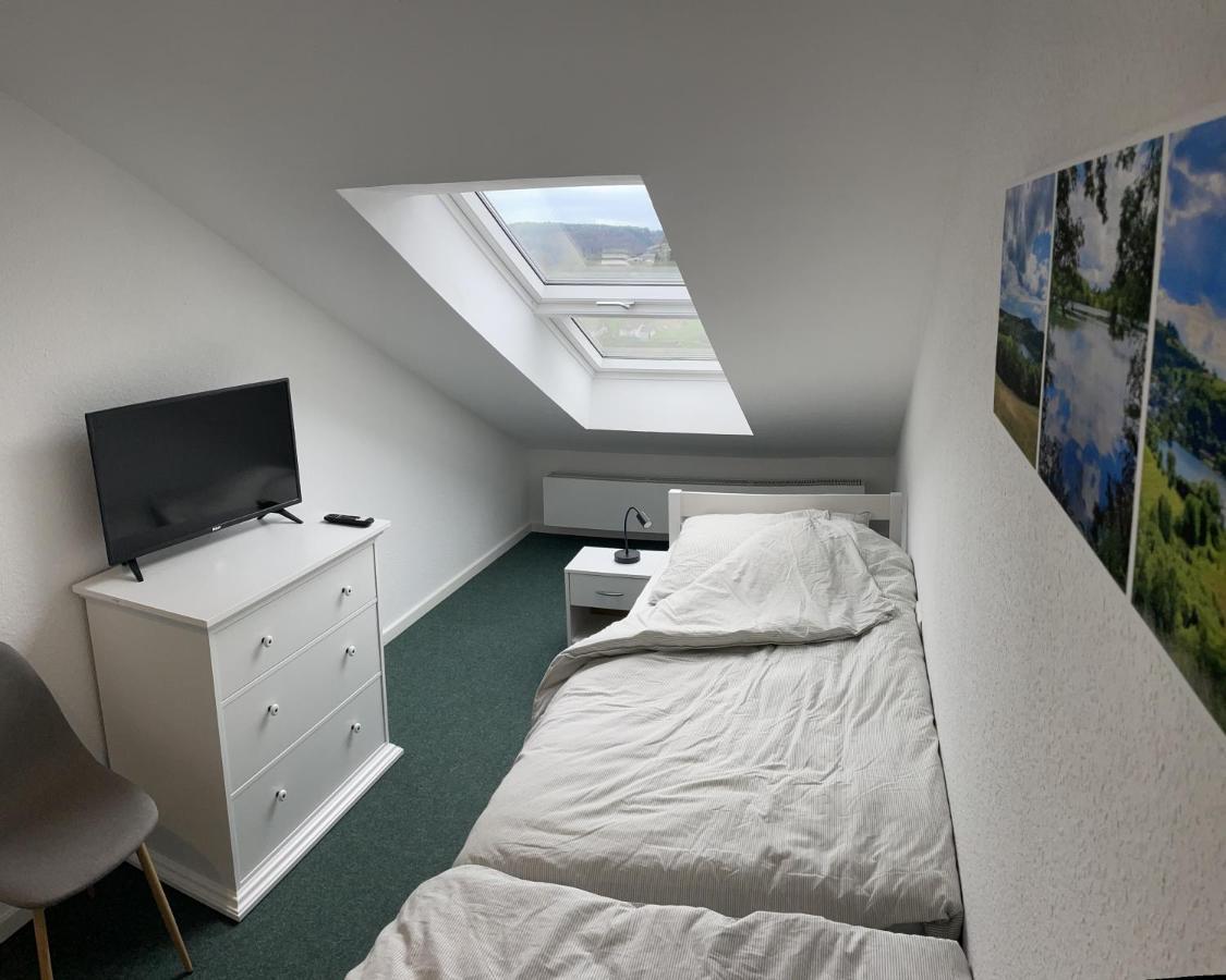 ダウンTraumhaus Am Wald 2アパートメント エクステリア 写真